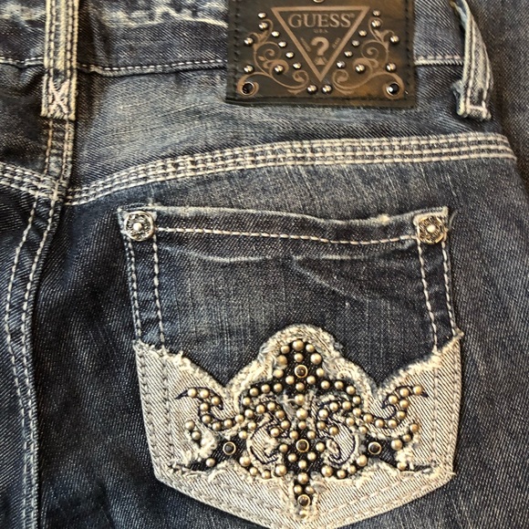 GUESS STUD POCKET JEANS - Picture 3 of 7